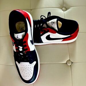 Air Jordan 1 Low G men’s golf shoes